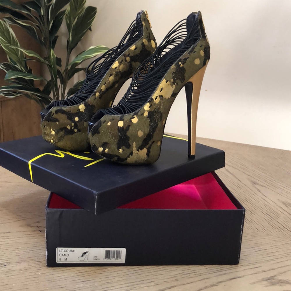 London Trash Camo heels